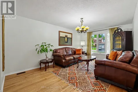 1674 Sansonnet Street Ottawa ON K1C 5Y6