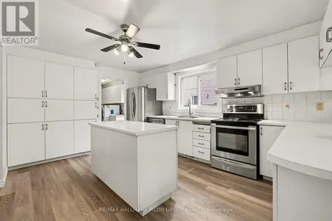 1674 Sansonnet Street Ottawa ON K1C 5Y6