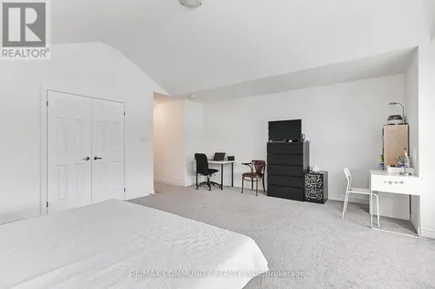 122 Plewes Drive Collingwood ON L9Y 5M4