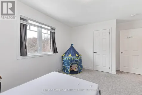 122 Plewes Drive Collingwood ON L9Y 5M4