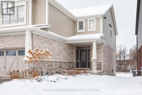 122 Plewes Drive Collingwood ON L9Y 5M4