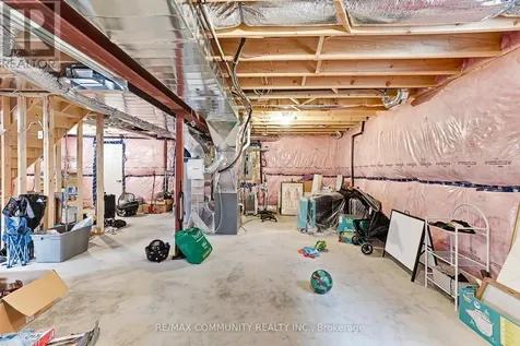 122 Plewes Drive Collingwood ON L9Y 5M4