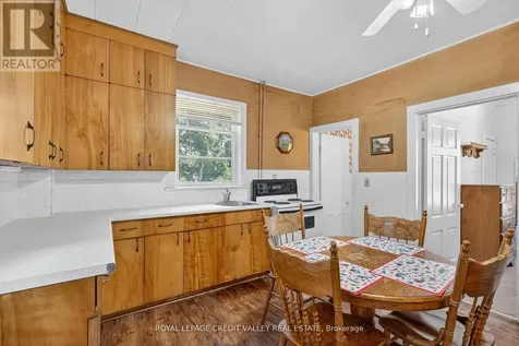 34 Joseph Street Brampton (downtown Brampton) ON L6X 1H6