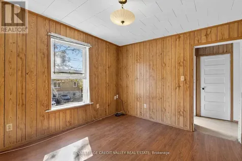 34 Joseph Street Brampton (downtown Brampton) ON L6X 1H6