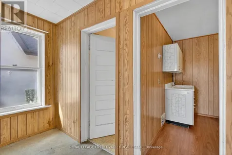 34 Joseph Street Brampton (downtown Brampton) ON L6X 1H6