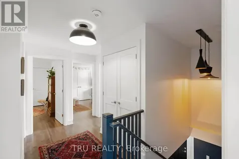 64 Stevenson Avenue Ottawa ON K1Z 6N1