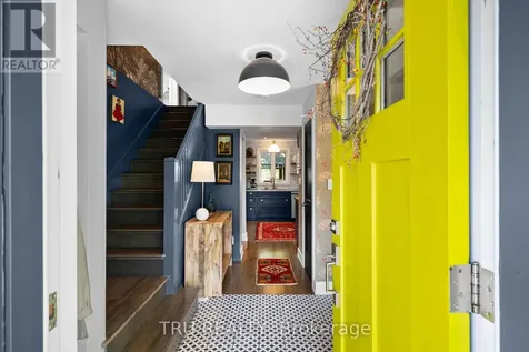 64 Stevenson Avenue Ottawa ON K1Z 6N1