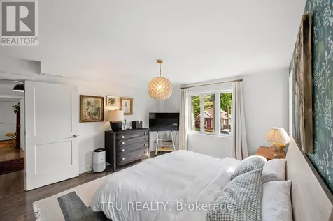 64 Stevenson Avenue Ottawa ON K1Z 6N1