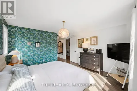 64 Stevenson Avenue Ottawa ON K1Z 6N1
