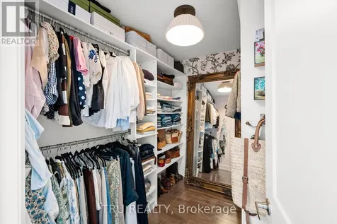 64 Stevenson Avenue Ottawa ON K1Z 6N1