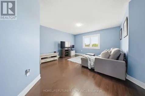 9 Stonesthrow Crescent Uxbridge ON L0C 1A0