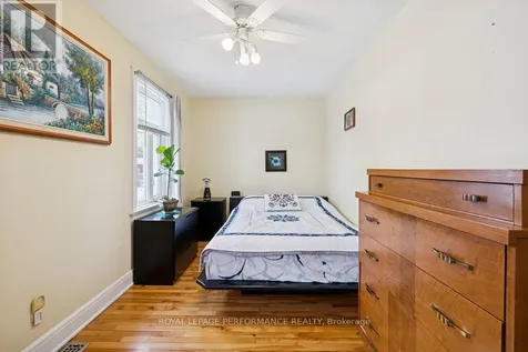 525 Kirkwood Avenue Ottawa ON K1Z 5X2