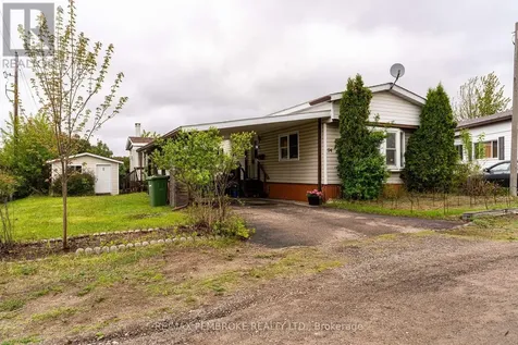 94 Pinehurst Estates Petawawa ON K8H 2H2
