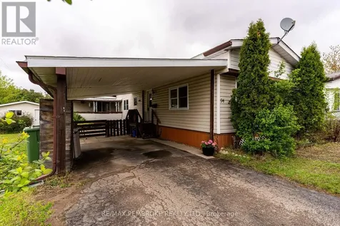 94 Pinehurst Estates Petawawa ON K8H 2H2