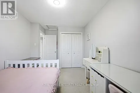 268 Keyrock Drive Ottawa ON K2T 0G2