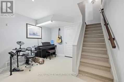 268 Keyrock Drive Ottawa ON K2T 0G2