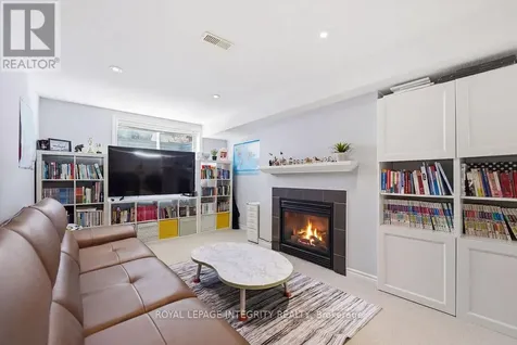 268 Keyrock Drive Ottawa ON K2T 0G2