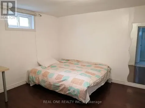 3 Glentworth Road Toronto (don Valley Village) ON M2J 2E4