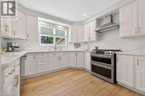 4 Peter Street Flamborough ON L8B 0Z4