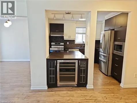 253 Pineland Place Waterloo ON N2T 2S4
