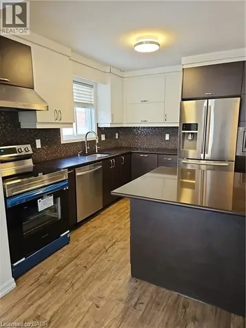 253 Pineland Place Waterloo ON N2T 2S4