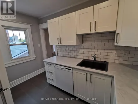 5163 River Road Niagara Falls (downtown) ON L2E 3G8