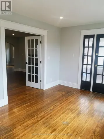 5163 River Road Niagara Falls (downtown) ON L2E 3G8