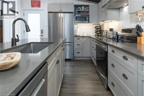 577 Edgewater Place Dunnville ON N1A 2W8