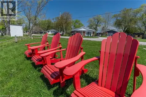 577 Edgewater Place Dunnville ON N1A 2W8