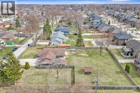 180 Elsworth Lasalle ON N9J 1E5