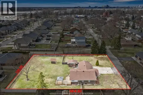 180 Elsworth Lasalle ON N9J 1E5