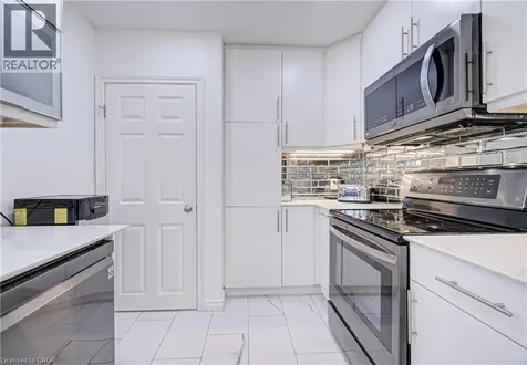 152 Clark Avenue Kitchener ON N2C 1Y5