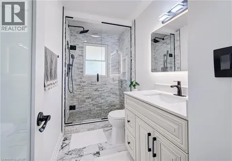 152 Clark Avenue Kitchener ON N2C 1Y5