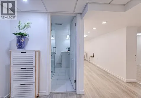 152 Clark Avenue Kitchener ON N2C 1Y5