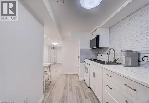 152 Clark Avenue Kitchener ON N2C 1Y5