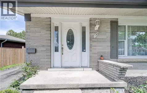 152 Clark Avenue Kitchener ON N2C 1Y5