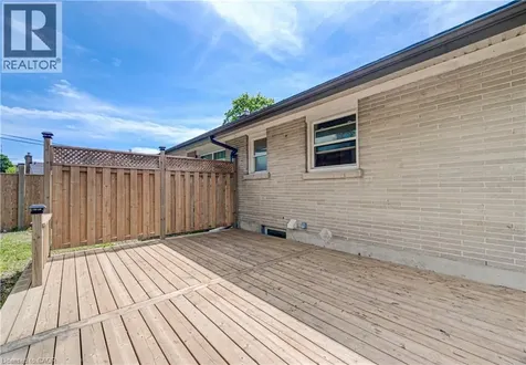 152 Clark Avenue Kitchener ON N2C 1Y5
