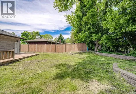 152 Clark Avenue Kitchener ON N2C 1Y5