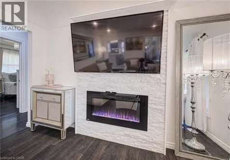 152 Clark Avenue Kitchener ON N2C 1Y5