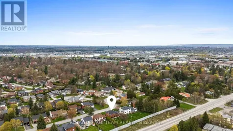 28 Parmalea Crescent Ottawa ON K2E 7J2