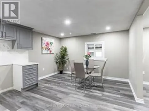 15 Spiers Crescent Cambridge ON N1R 3A9