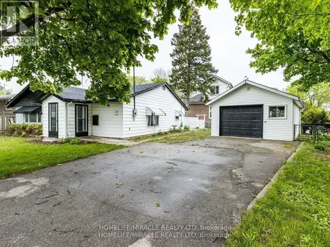 15 Spiers Crescent Cambridge ON N1R 3A9