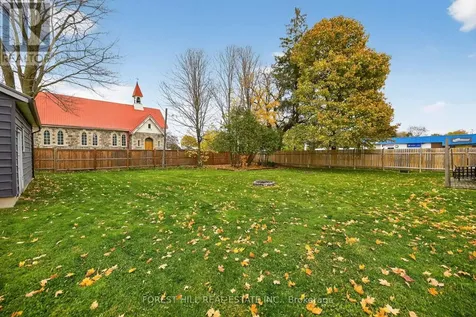 3 Elora Street North Mapleton ON N0B 1A0