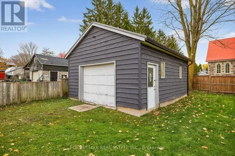 3 Elora Street North Mapleton ON N0B 1A0