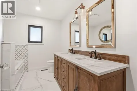 329 Plains Road West Burlington ON L7T 1G1