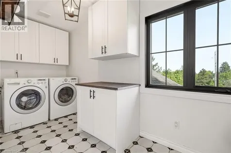 329 Plains Road West Burlington ON L7T 1G1