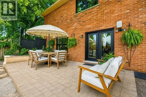 329 Plains Road West Burlington ON L7T 1G1