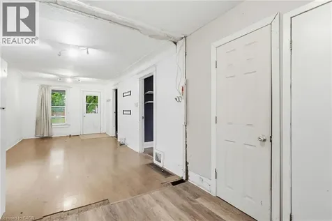 46 East 16th Street Hamilton ON L9A 4H9