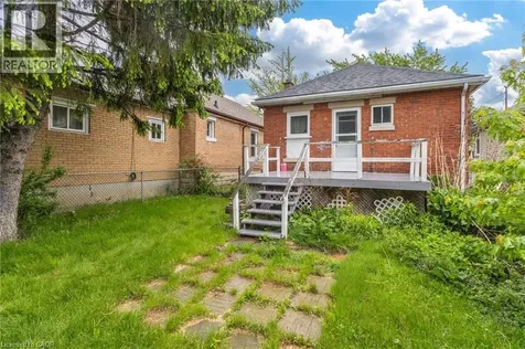 46 East 16th Street Hamilton ON L9A 4H9
