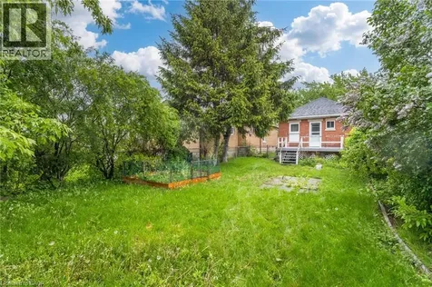 46 East 16th Street Hamilton ON L9A 4H9